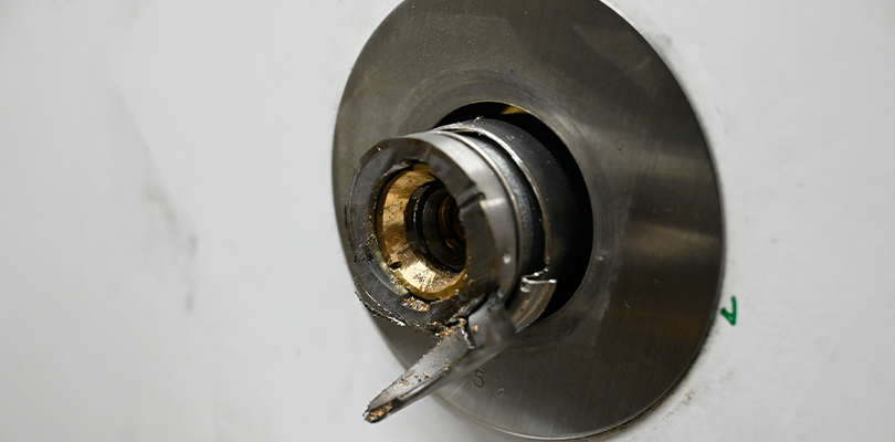 鍵を壊して開ける