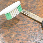鍵表面の汚れを落として鍵を回しやすくする