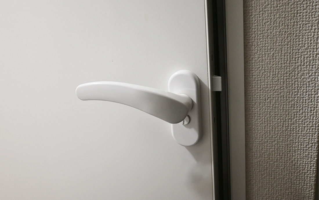 浴室の間仕切錠(レバーハンドル)