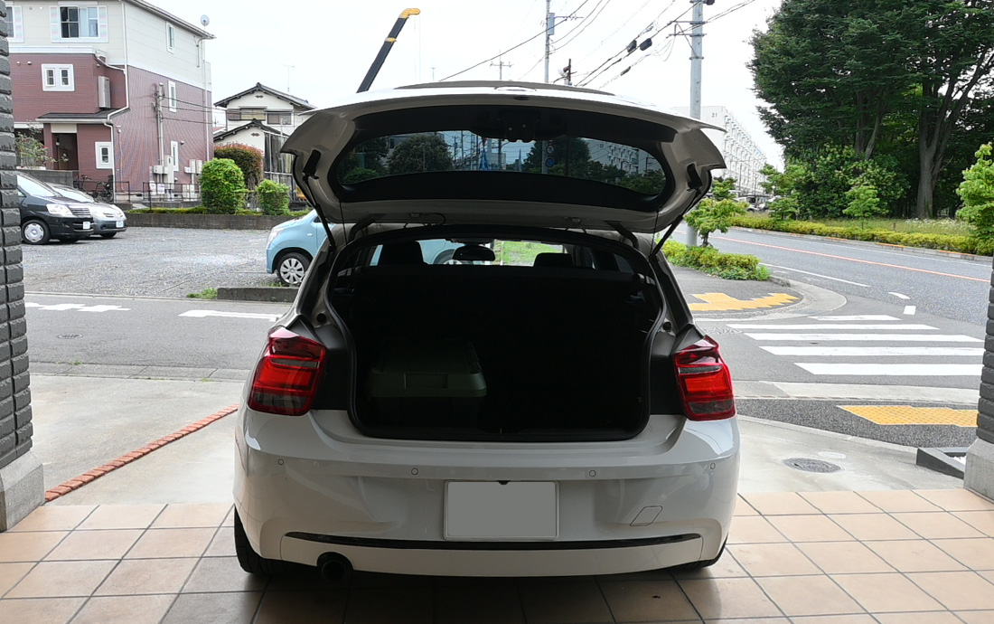 トランクの鍵が回らない時の費用